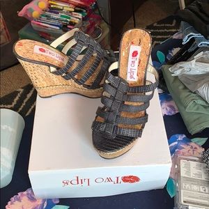 BRAND NEW Two Lips Platform Wedge Sandals Sz. 7.5
